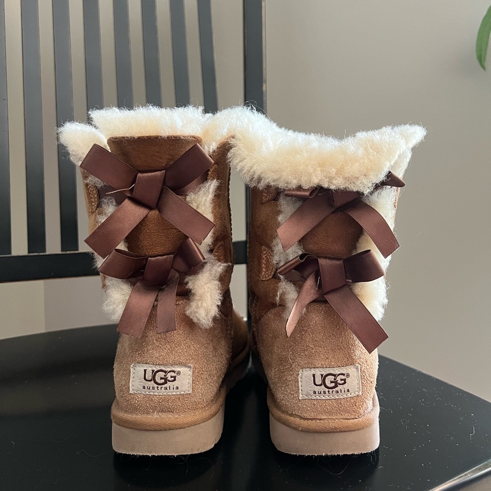 Bailey Bow Uggs